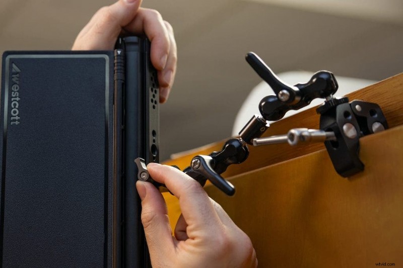 Westcott Icelight 3 – De ultieme draagbare RGBWW en tweekleurige LED voor studio- en locatieverlichting 