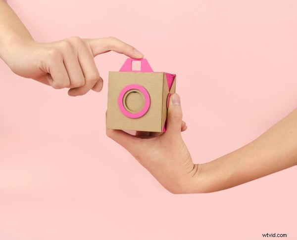 Pinpal:een creatief kartonnen pinhole-cameraconcept 