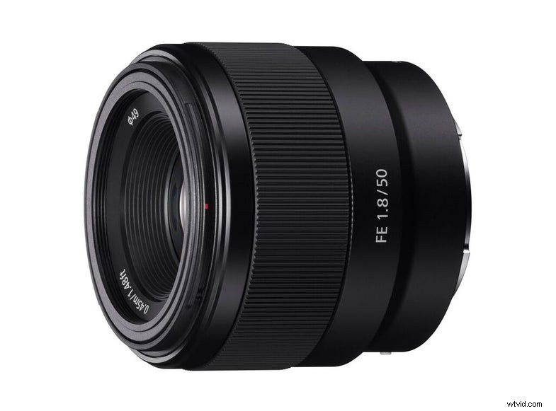 Sony lanceert betaalbare 50 mm f/1.8 en 70-300 mm zoomlenzen voor full-frame 