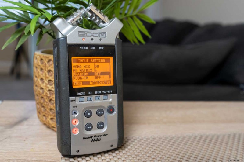 Fantoomvoeding uitgelegd:hoe u het kunt gebruiken voor condensatormicrofoons 