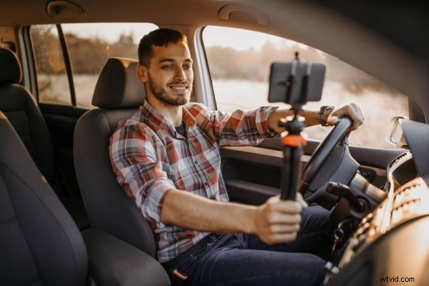 Autovloggen:de ultieme beginnersgids voor uitrusting, veiligheid en filmtechnieken 