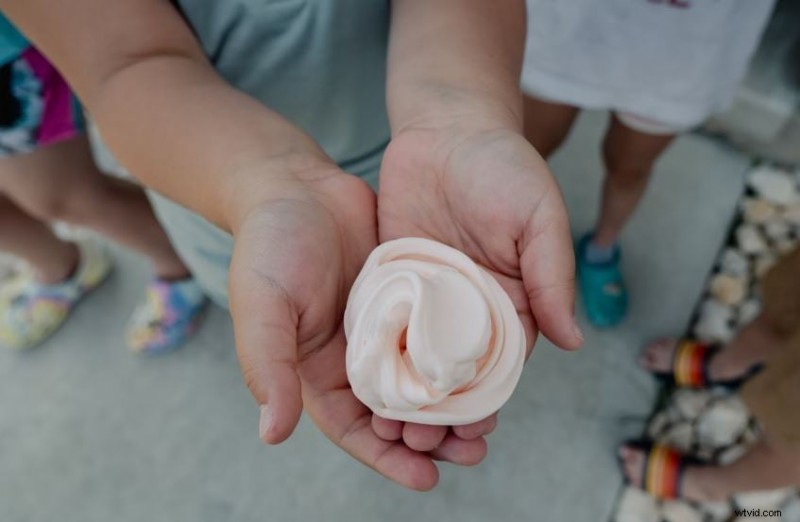 Maak virale slijmvideo s:tips en eenvoudige tutorials voor beginners 