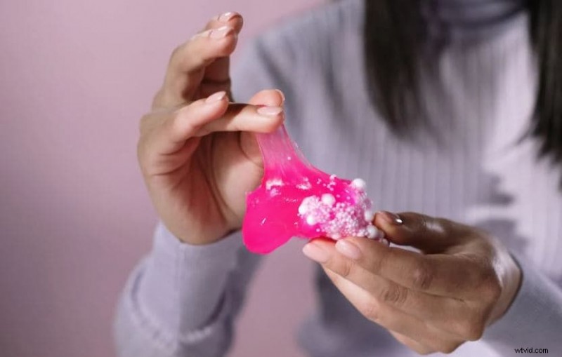 Maak virale slijmvideo s:tips en eenvoudige tutorials voor beginners 