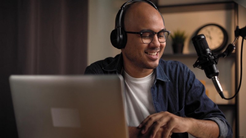 Voce fuori campo per iPhone:narrazione video professionale e strumenti di intelligenza artificiale (2024) 