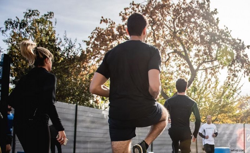 Hoe u de beste achtergrondmuziek kiest voor trainingsvideo s - Tips en hulpmiddelen 