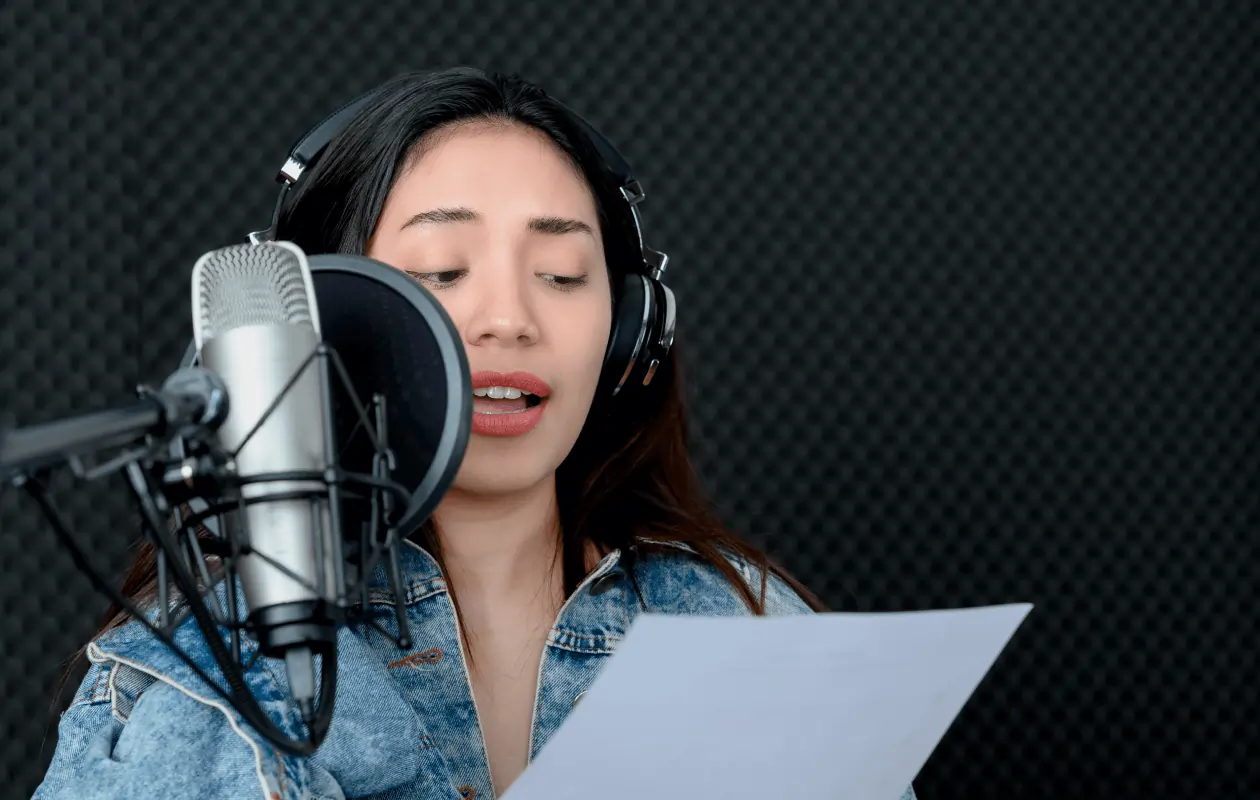 Beste Buzzsprout-alternatieven voor podcasthosting in 2026 en kostenverdeling voor webinars 