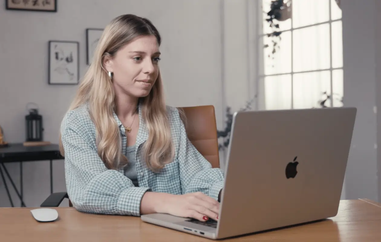 Beste Buzzsprout-alternatieven voor podcasthosting in 2026 en kostenverdeling voor webinars 