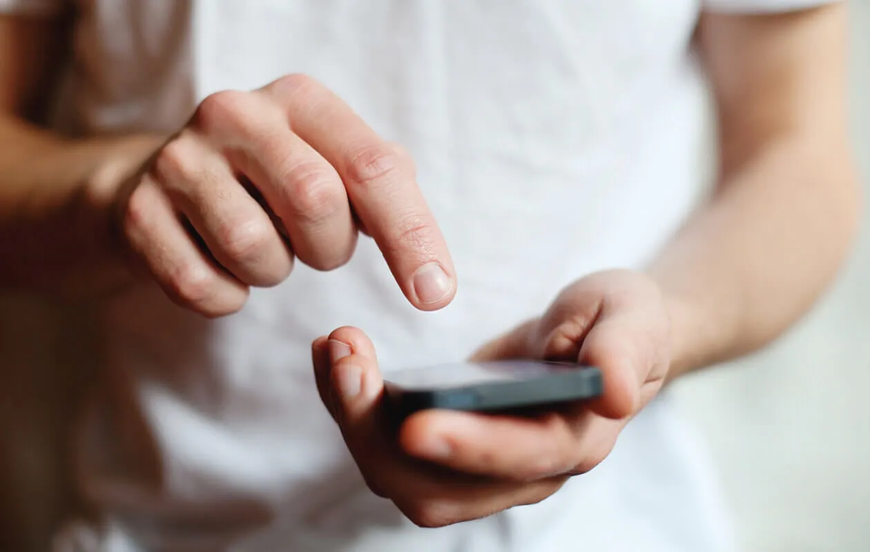 Beste Buzzsprout-alternatieven voor podcasthosting in 2026 en kostenverdeling voor webinars 