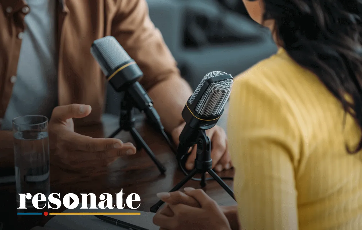 Beste Buzzsprout-alternatieven voor podcasthosting in 2026 en kostenverdeling voor webinars 