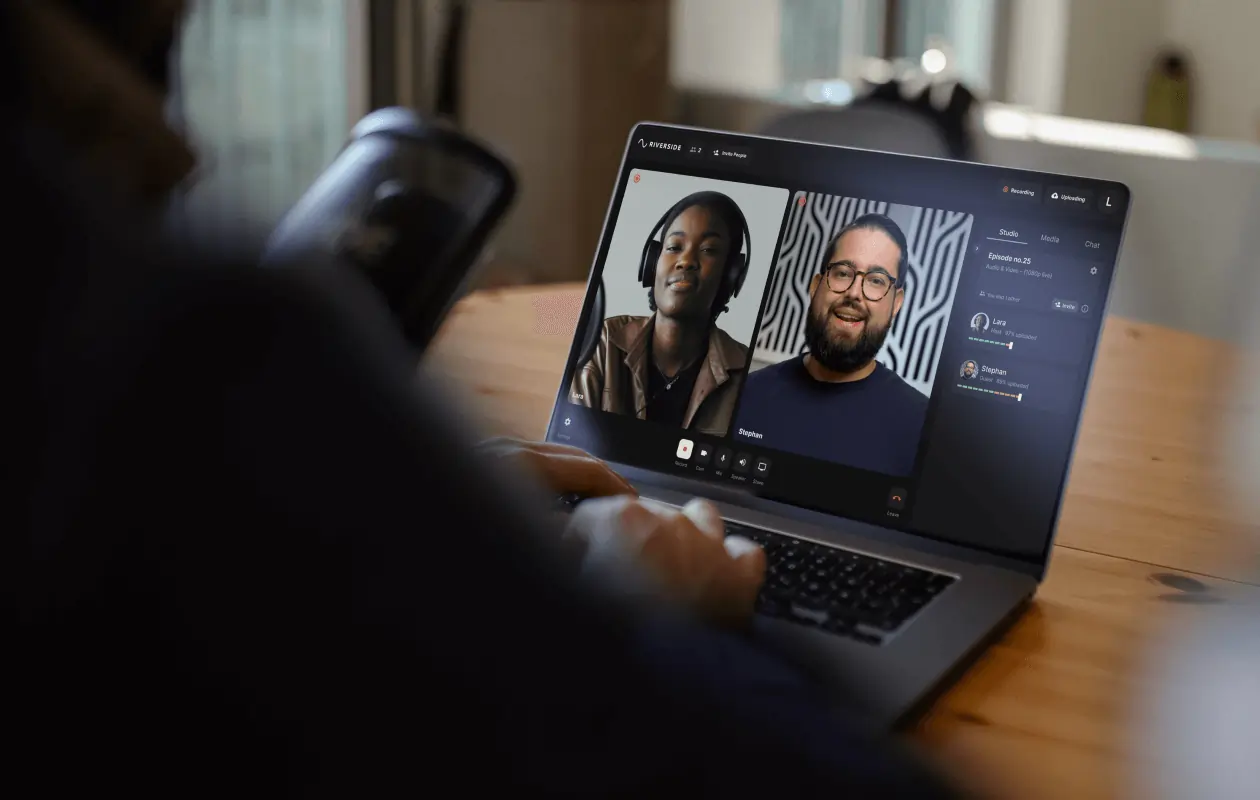 Beste Buzzsprout-alternatieven voor podcasthosting in 2026 en kostenverdeling voor webinars 