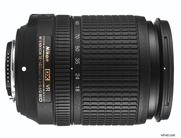 Nikon 18–140mm f/3.5–5.6G DX:エキスパートレベルの操作性を備えたコンパクトで安定したズーム 