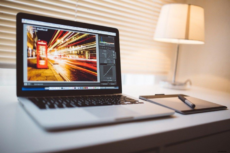 Mastering Photoshop Curves:En omfattande guide för att förbättra kontrast och ton 