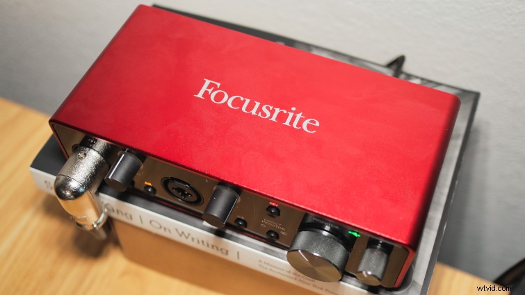Focusrite Scarlett 2i2:レコーディング体験を変えるコンパクトなインターフェース 