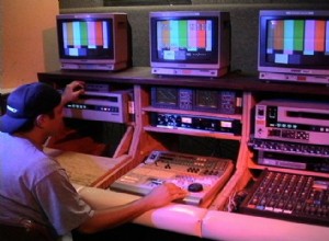 Timeline e editing video basato su testo:un confronto professionale 